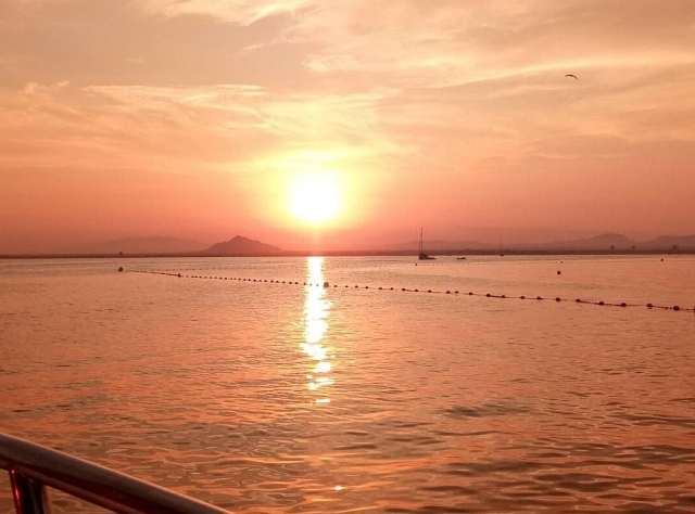 Atardecer desde el barco