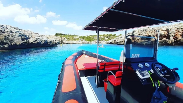  Promenade en bateau à moteur 