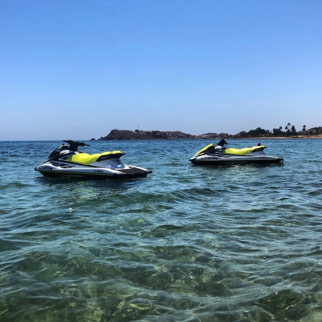 Conoce Bolnuevo en moto de agua