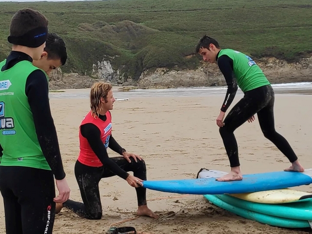  Surfing lessons 
