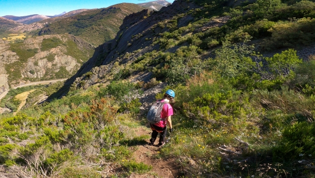 Recorriendo al vía ferrata de Portilla de la Reina