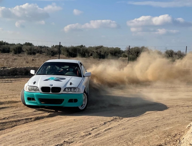 Recorriendo el circuito de rally