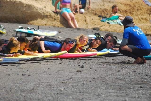 Instructor de surf experto