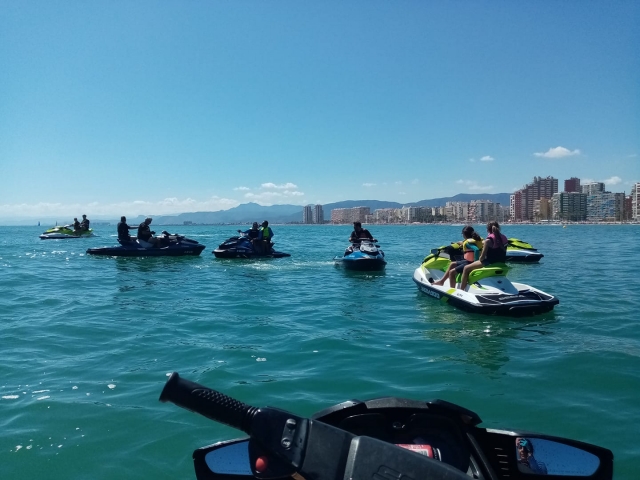  Pilotage d'un jet ski 