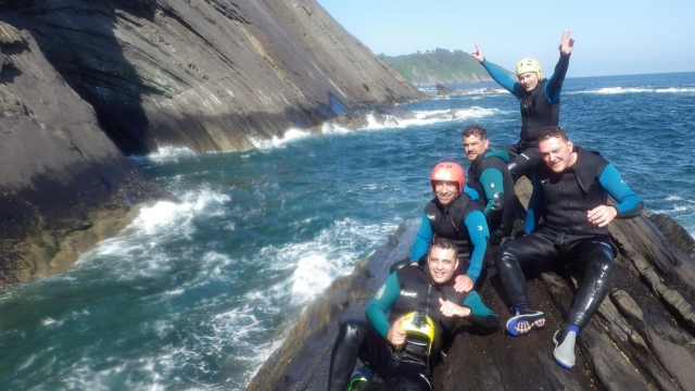  Descida de Coasteering em Ribadesella 