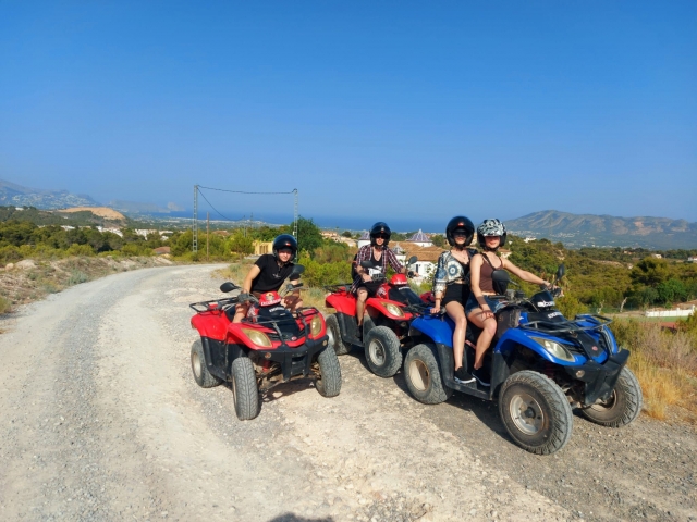  Explorer la campagne d'Alicante avec le quad 