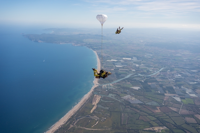  Ouverture du parachute à Empuriabrava 