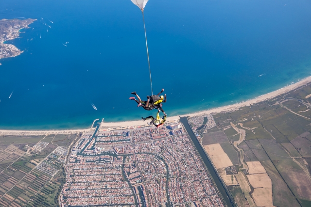 Sauter dans le vide à Empuriabrava 