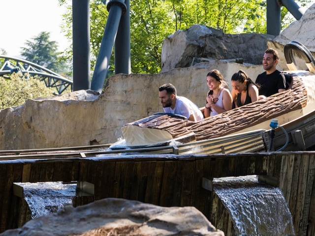 Atracciones de agua en el parque de atracciones