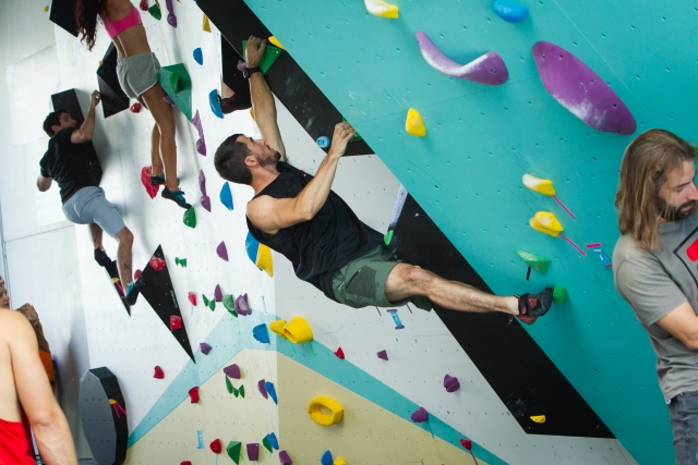  Goditi una giornata in palestra muro di Granada