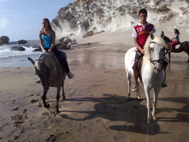 Ruta ecuestre en Cala del Plomo
