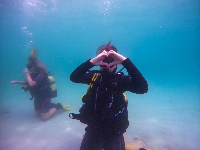 En el fondo marino de Calada Galdana