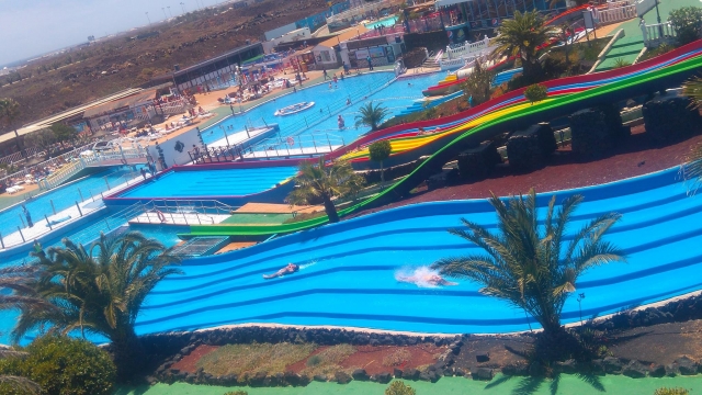  Toboggans du parc aquatique 