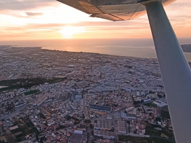  Viste dal piccolo aereo al tramonto 