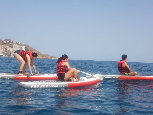 Paddle surf com amigos 