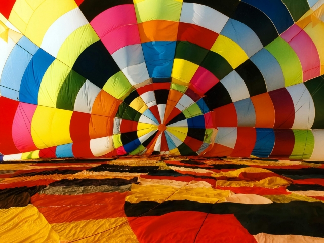 Interno della mongolfiera 