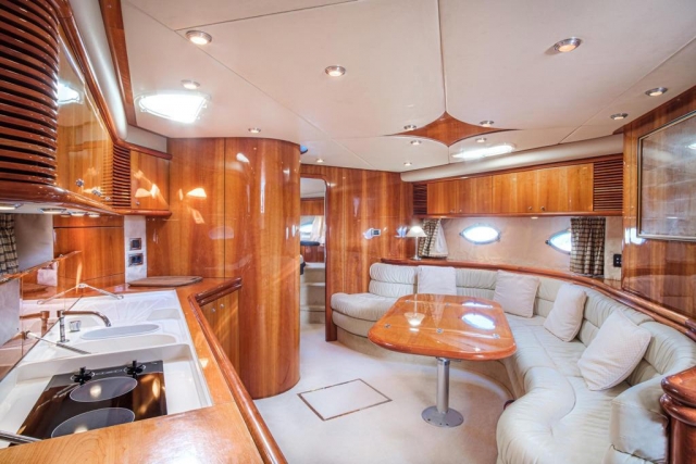  Intérieur du bateau 