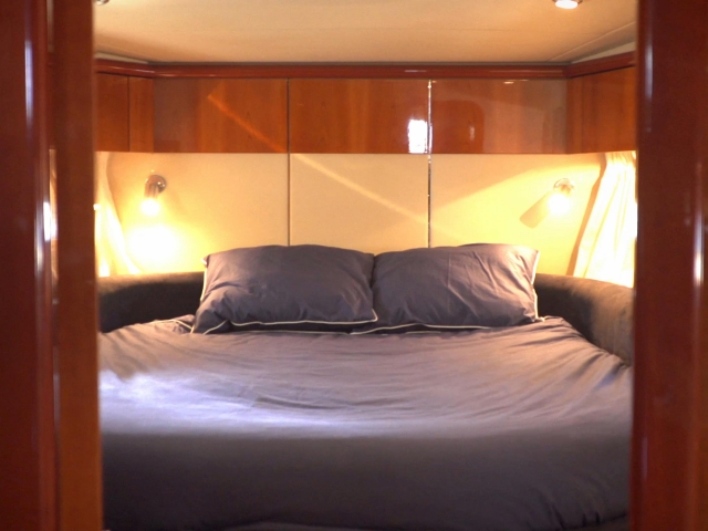  Cabine du yacht 