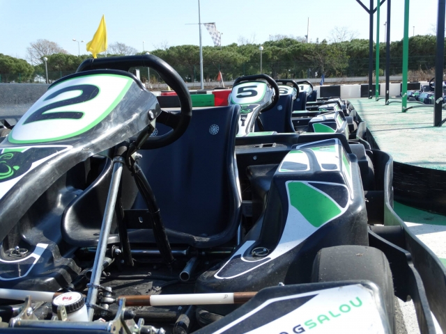 p-89439-karts-preparados-para-la-carrera1739790503_17397907711290.jpg