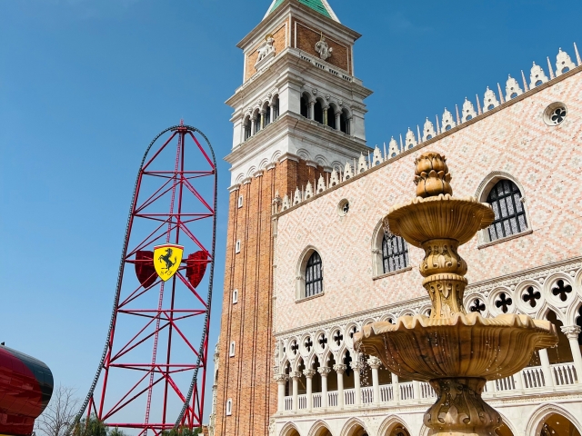  Kommen Sie und entdecken Sie Ferrari Land 