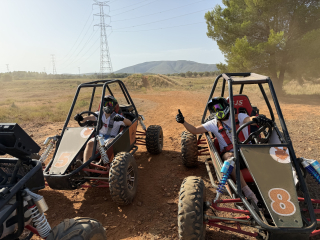 Single-seater buggy on 15min circuit, Llombai