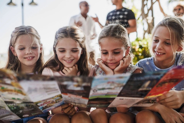 Nuestros peques de ruta turística
