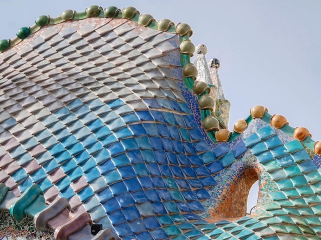  Les toits colorés de la Casa Batlló 