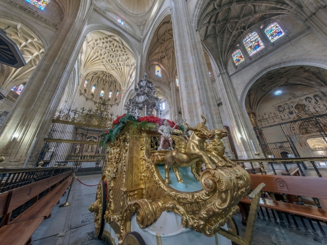 El interior de la catedral