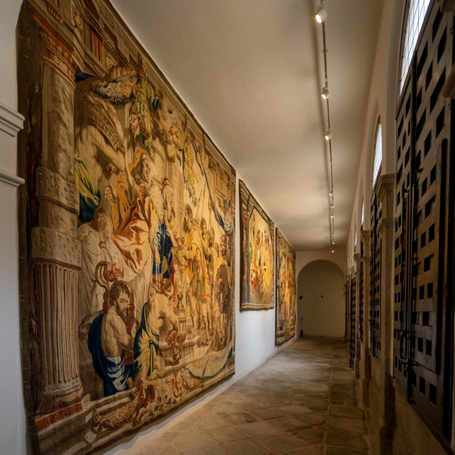  Tapestry Museum 