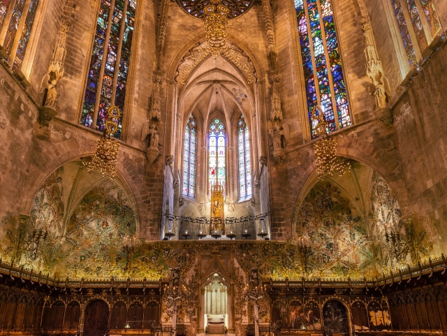  Explorez la cathédrale 
