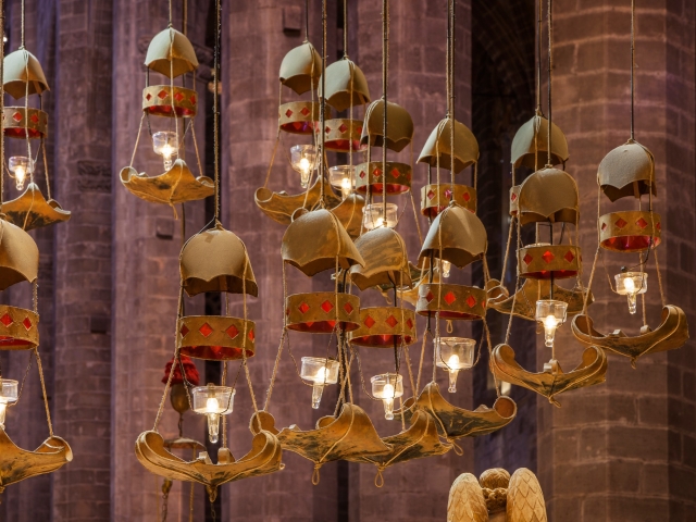 Lampes à baldaquin 