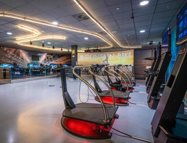  Interactive area 