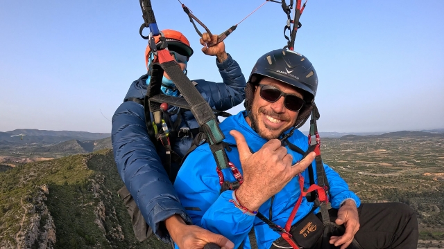  Paragliding flight in the Valencian sky