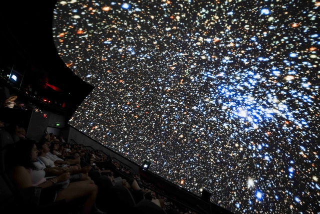  Starfall sullo schermo dell'Hemisfèric