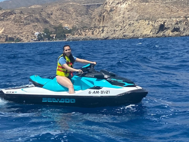  Moto d'acqua sulla costa di Adra 