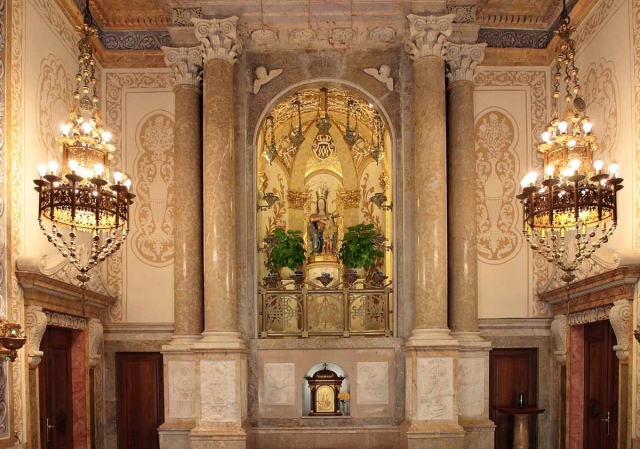  Catholic chapel 