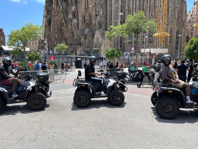  Quads biplaces dans la Sagrada Familia 