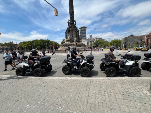  Quads électriques entre amis 
