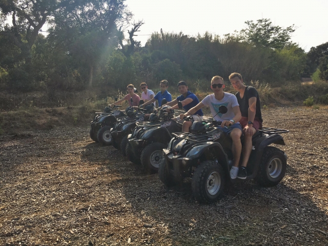  Lent de quads à Gérone