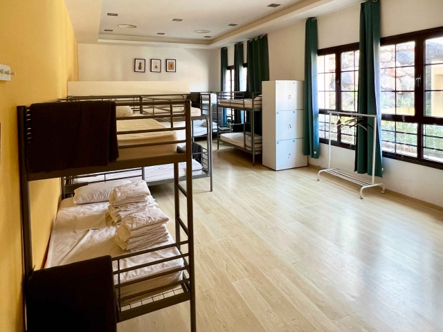  Schlafzimmer mit Literas 