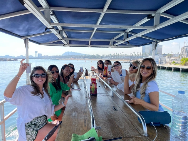 Bicibirra acuática con amigas