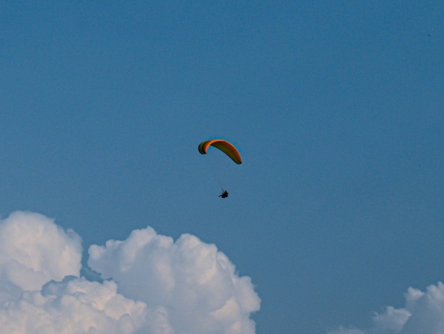  Conosci il cielo di Almería durante un volo parapendio 