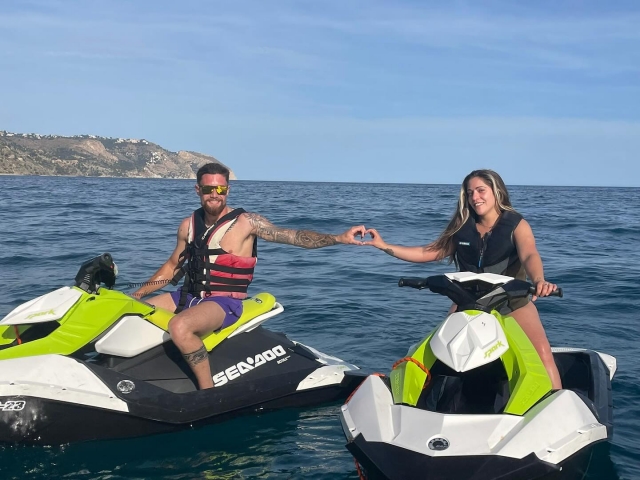  Navigate on the Malaga coast 