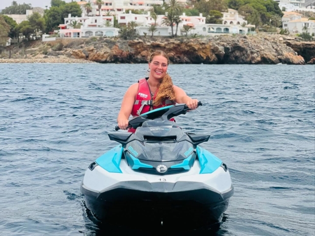 Motos de agua en la costa de almería