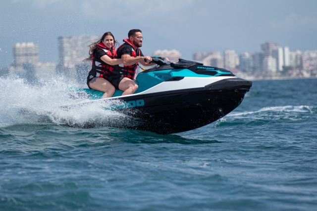 Aventura con motos de agua en Aguadulce
