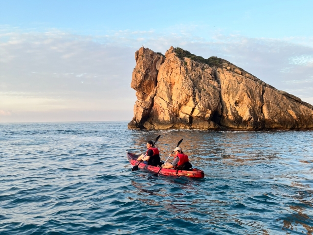 Ruta guiada en kayak hasta Cap d’Or, 2 horas