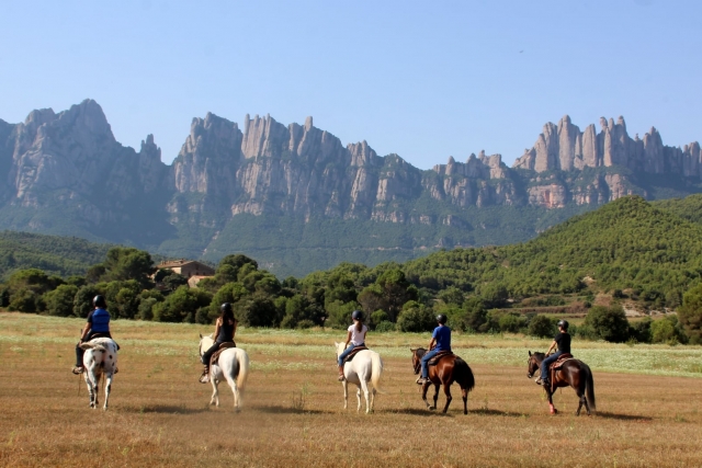 Percurso a cavalo pelo Parque Natural de Montserrat 1h