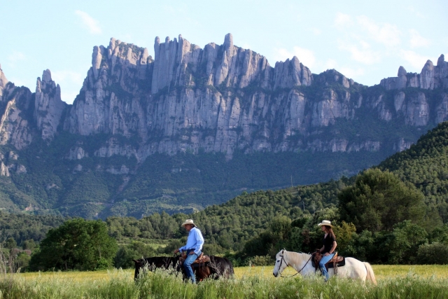  Parque Natural de Montserrat a cavalo 