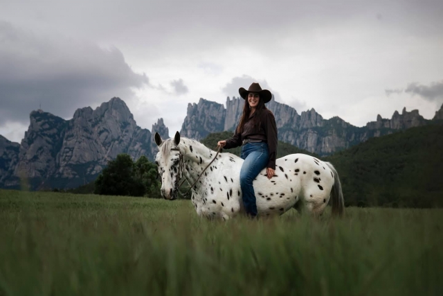  Percurso a cavalo por Montserrat 