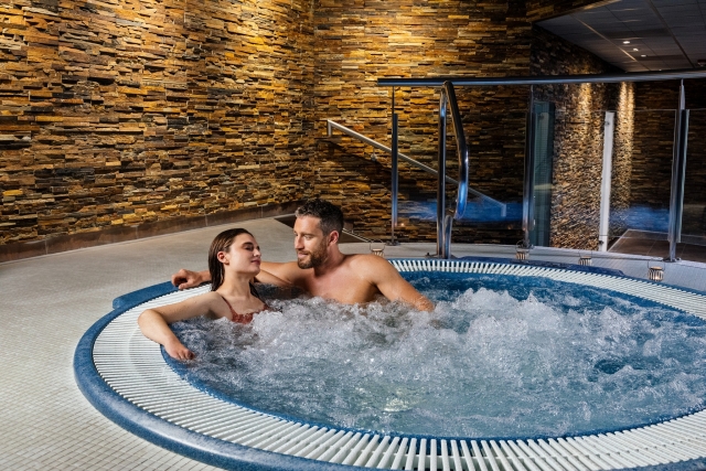  Jacuzzi intérieur avec votre partenaire 